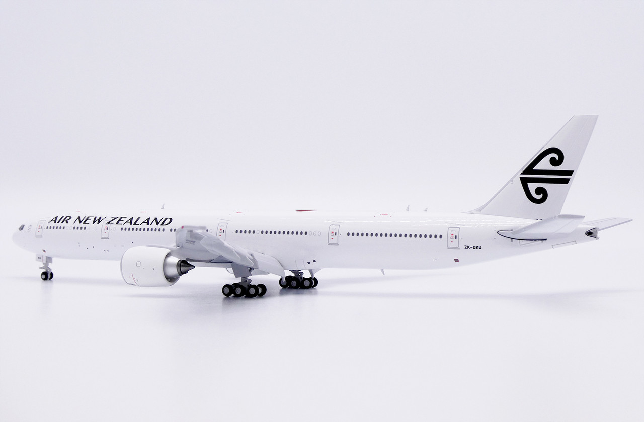 JC Wings Air New Zealand Boeing 777-300ER 
