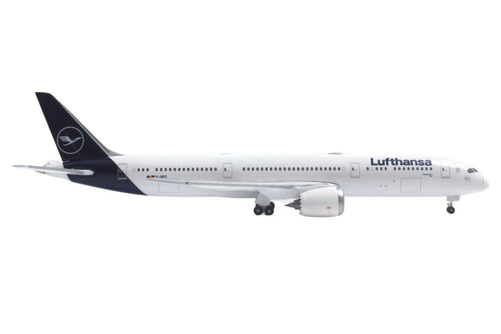 HERPA LUFTHANSA 787-9 Scale 1:500