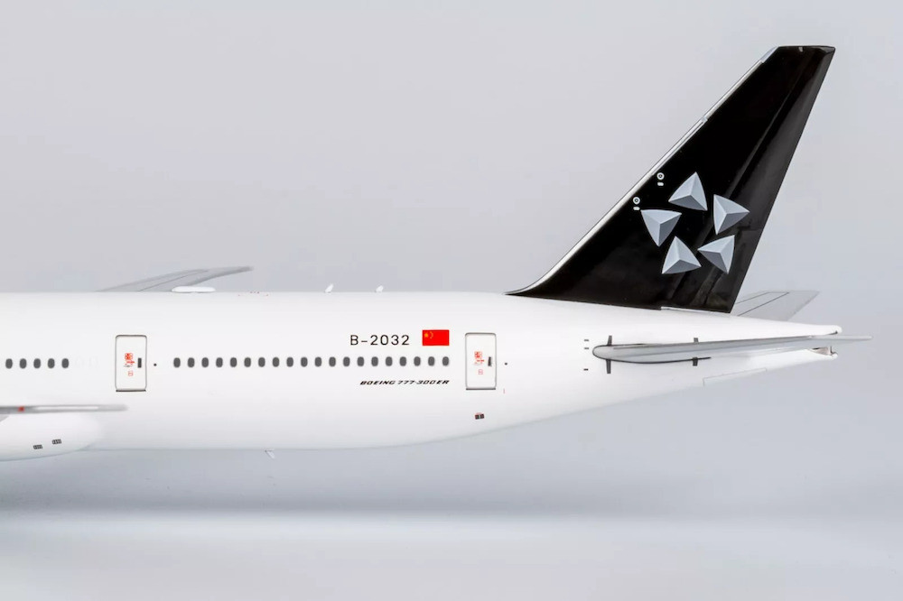 NG Model Air China 777-300ER B-2032 Star Alliance 73061 1:400
