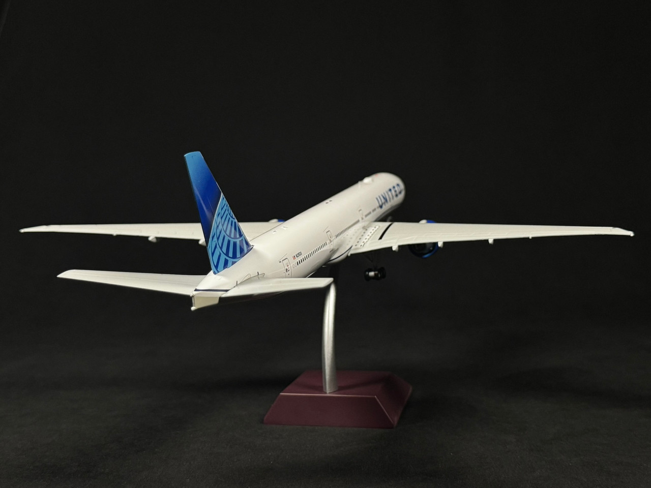 Gemini200 United Airlines B777-300ER N2352U G2UAL1247 1:200