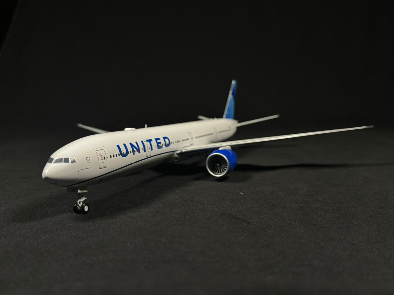 Gemini200 ジェミニ　boeing 777-300ER  1/200 Geminijets Boeing 777-300ER Aircraft 