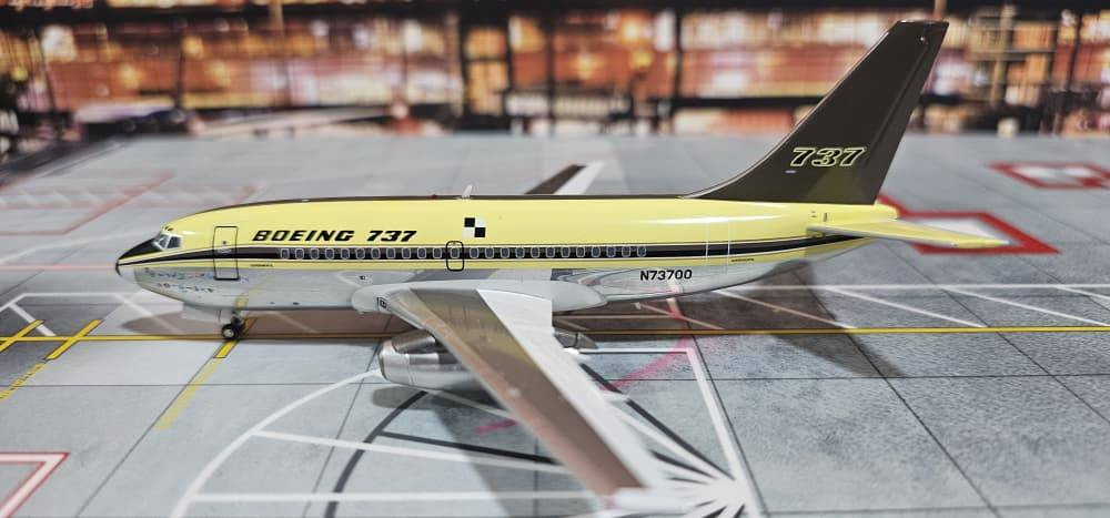 KJ Models Boeing 737-100 N73700 Polished KJ-B731-101 Scale 1:200