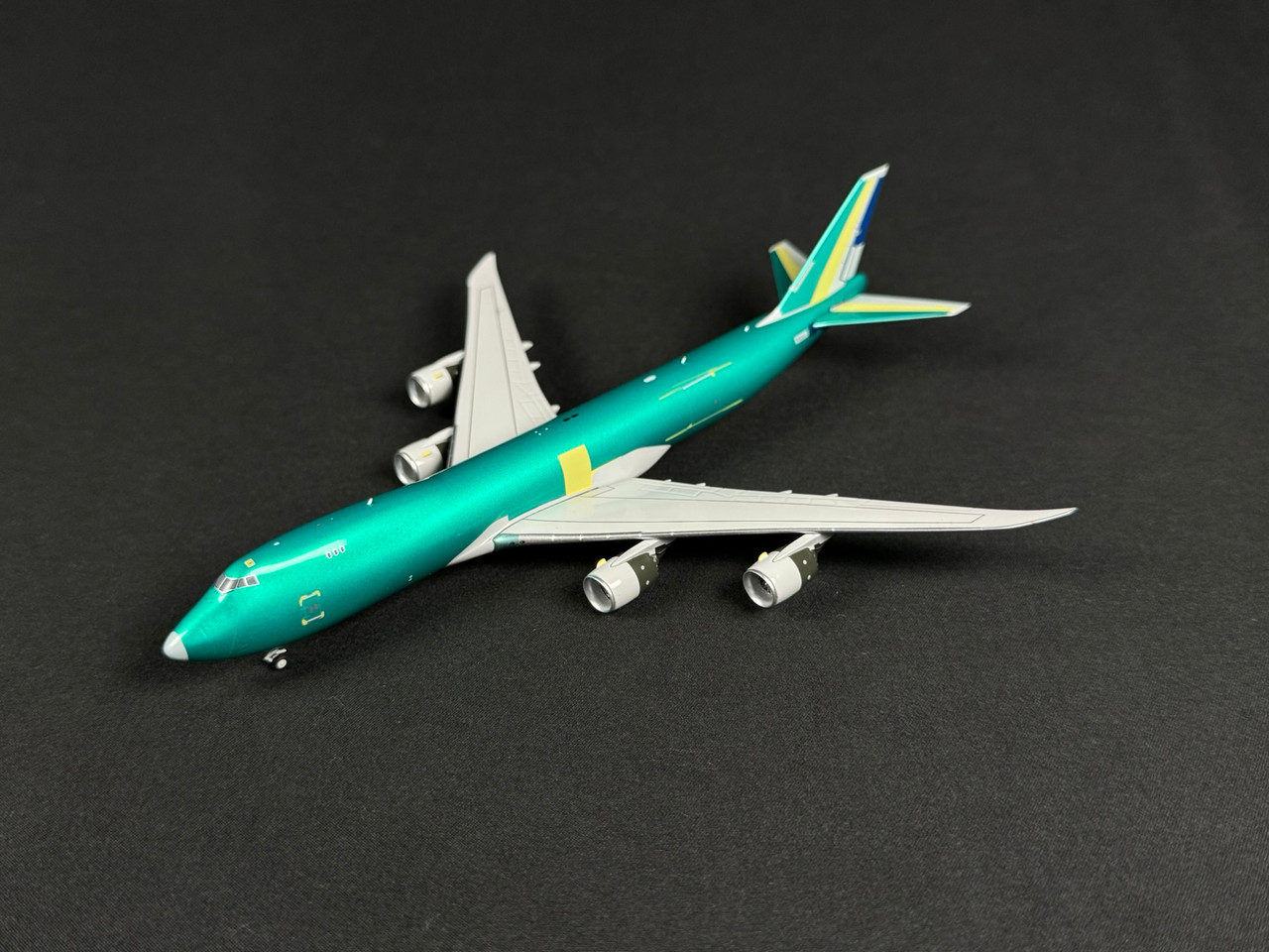 NG Models Atlas Air 747-8F N863GT (the last 747 ever built; bare