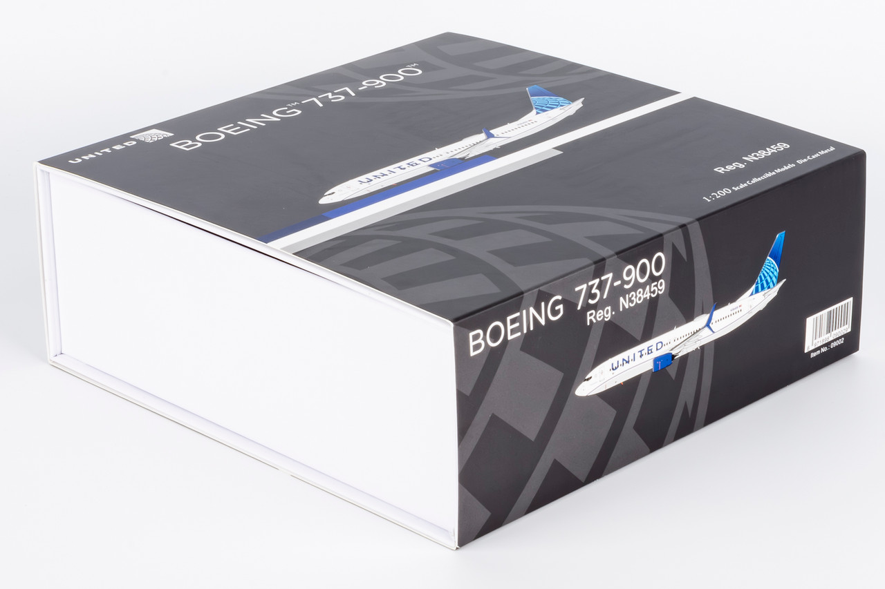 NG Model United Airlines 737-900ER/w Blue Evolution c/s N38459
