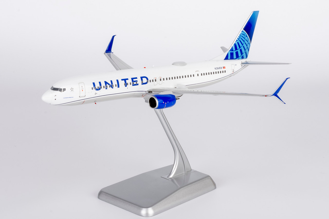 NG Model United Airlines 737-900ER/w Blue Evolution c/s N38458