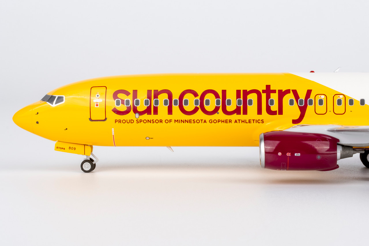 Sun Country Airlines 737-800/w N809SY New Golden Gophers livery