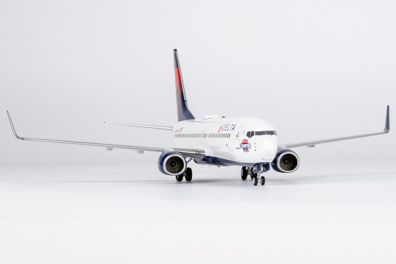 Delta Air Lines 737-800/w N3746H Atlanta Braves' World Champions