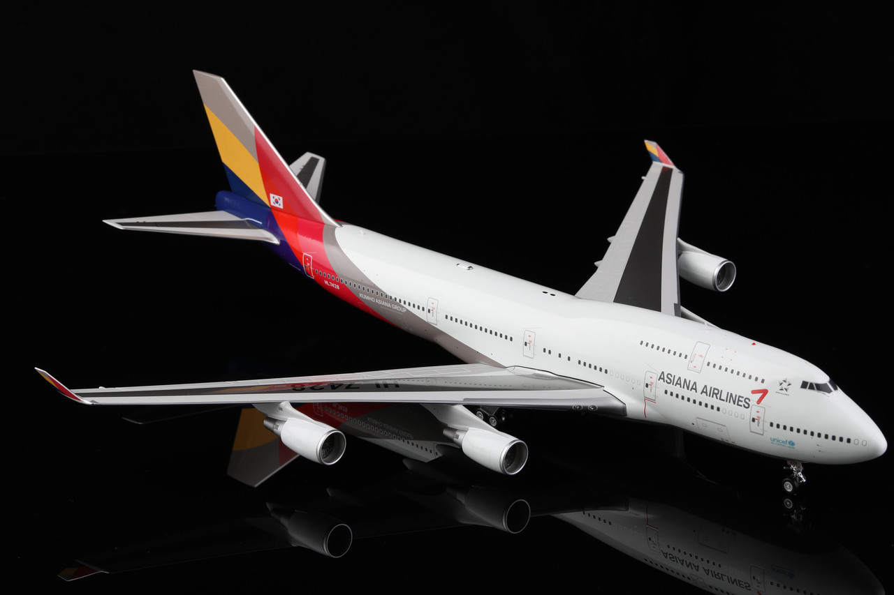 SQ Wings Asiana Airlines Boeing 747-400 HL7428 Last Asiana