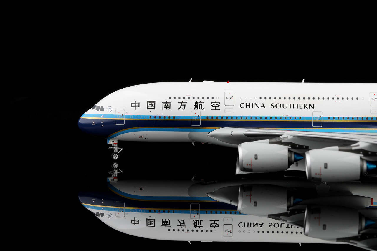 SQ Wings China Southern Airlines Airbus A380 B-6139 L2007 Scale 1:200