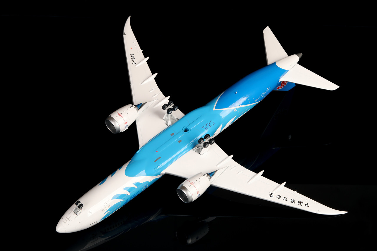 SQ Wings China Southern Boeing 787-9 B-1242 787 L2012 Scale 1:200