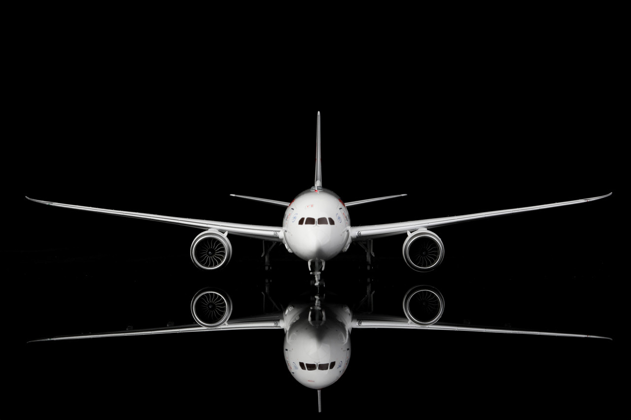 SQ Wings China Eastern Airlines Boeing 787-9 B-208P L2014 Scale 1:200