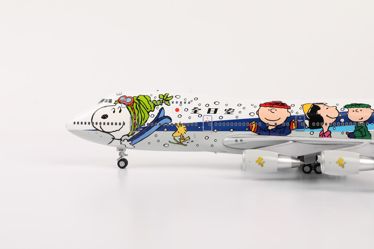 SQ Wings All Nippon Airways Boeing 747-400 JA8961 Snoopy