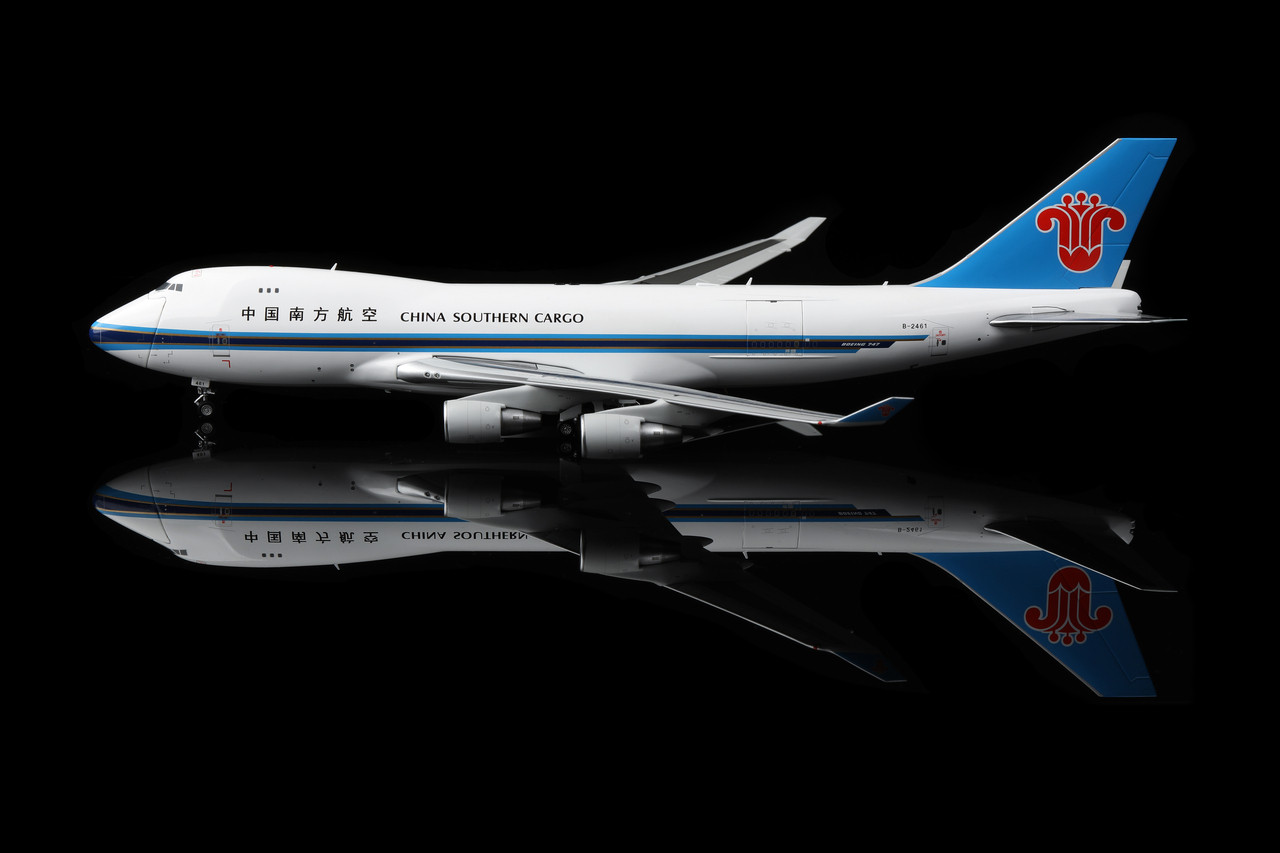 SQ Wings China Southern Airlines Boeing 747-400F B-2461