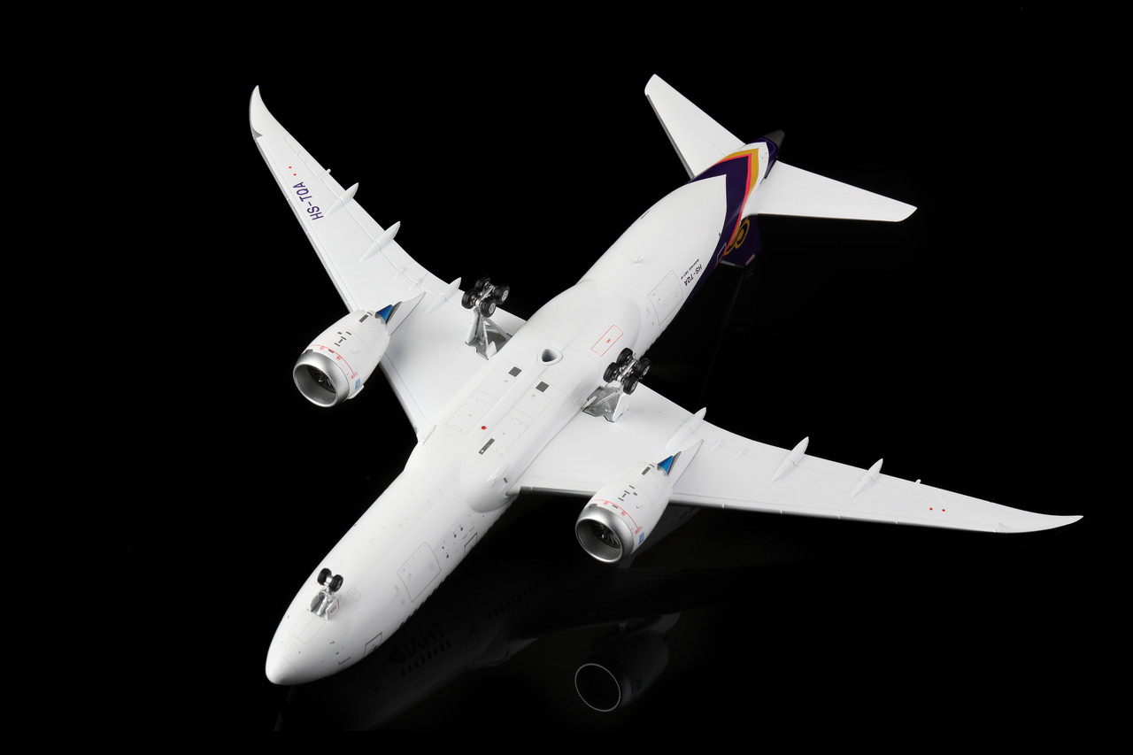 SQ Wings Thai Airways Boeing 787-8 HS-TQA L2030 Scale 1:200