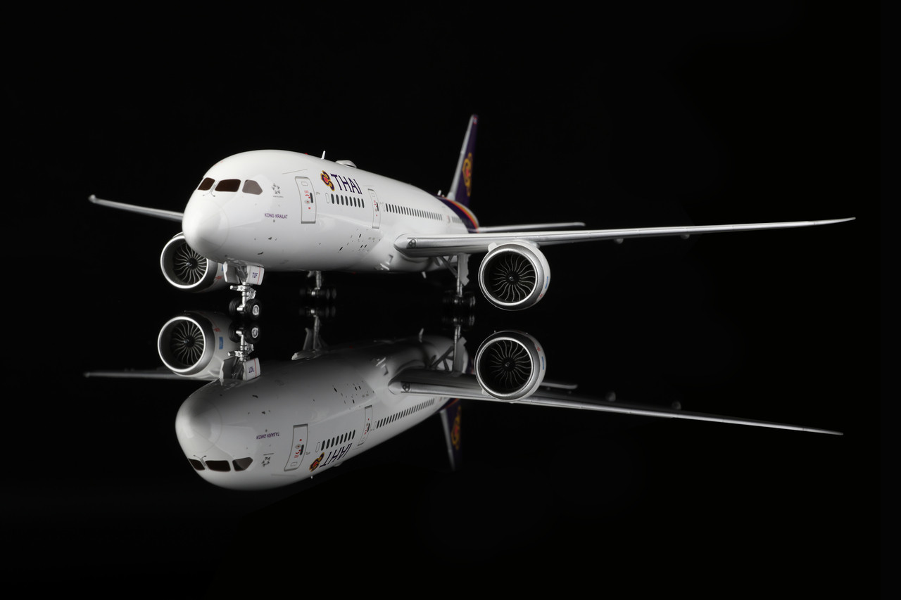 SQ Wings Thai Airways Boeing 787-8 HS-TQF L2031 Scale 1:200