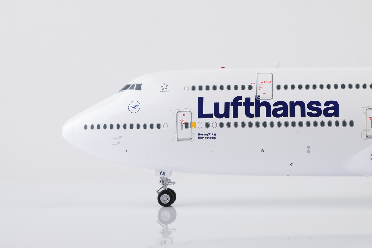 SQ Wings Lufthansa Boeing 747-8 D-ABYA L2054 Scale 1:200