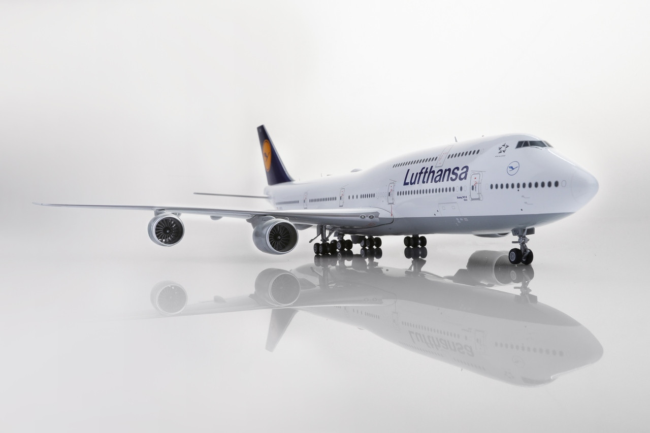 SQ Wings Lufthansa Boeing 747-8 D-ABYU L2055 Scale 1:200