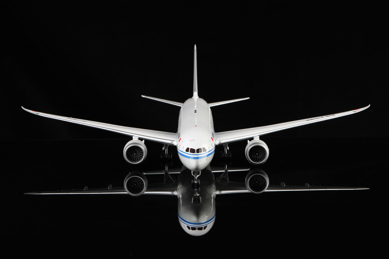 SQ Wings Air China Boeing 787-9 B-7879 L2050 Scale 1:200