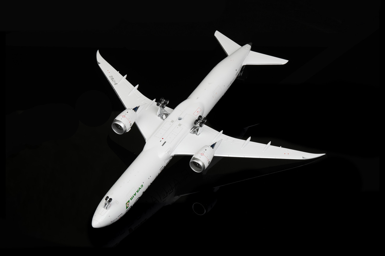 SQ Wings EVA Air Boeing 787-10 B-17812 Star Alliance L2043 Scale 1:200