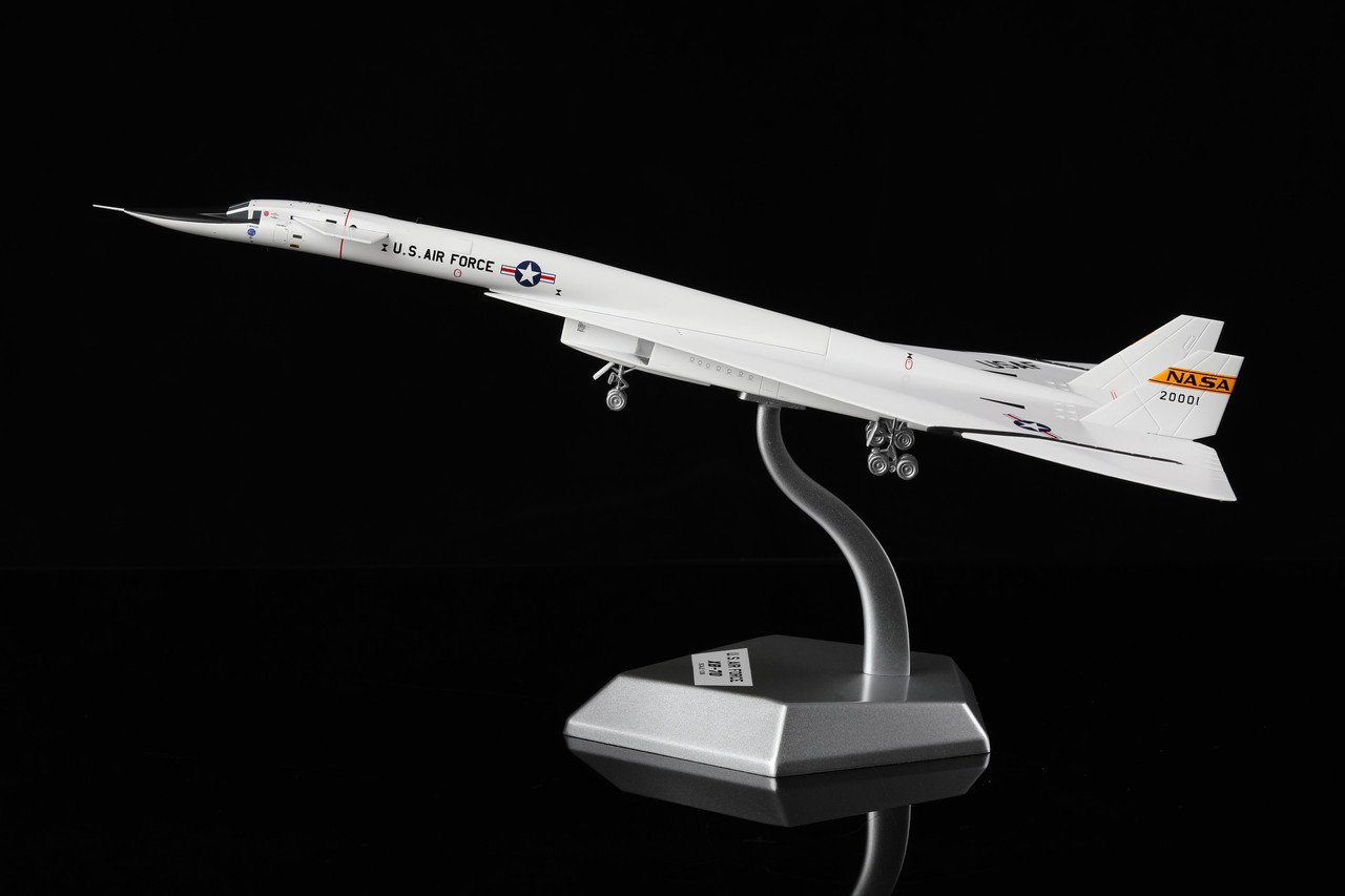 SQ Wings U.S.AIR FORCE XB-70 20001 NASA NASA L2080 Scale 1:200