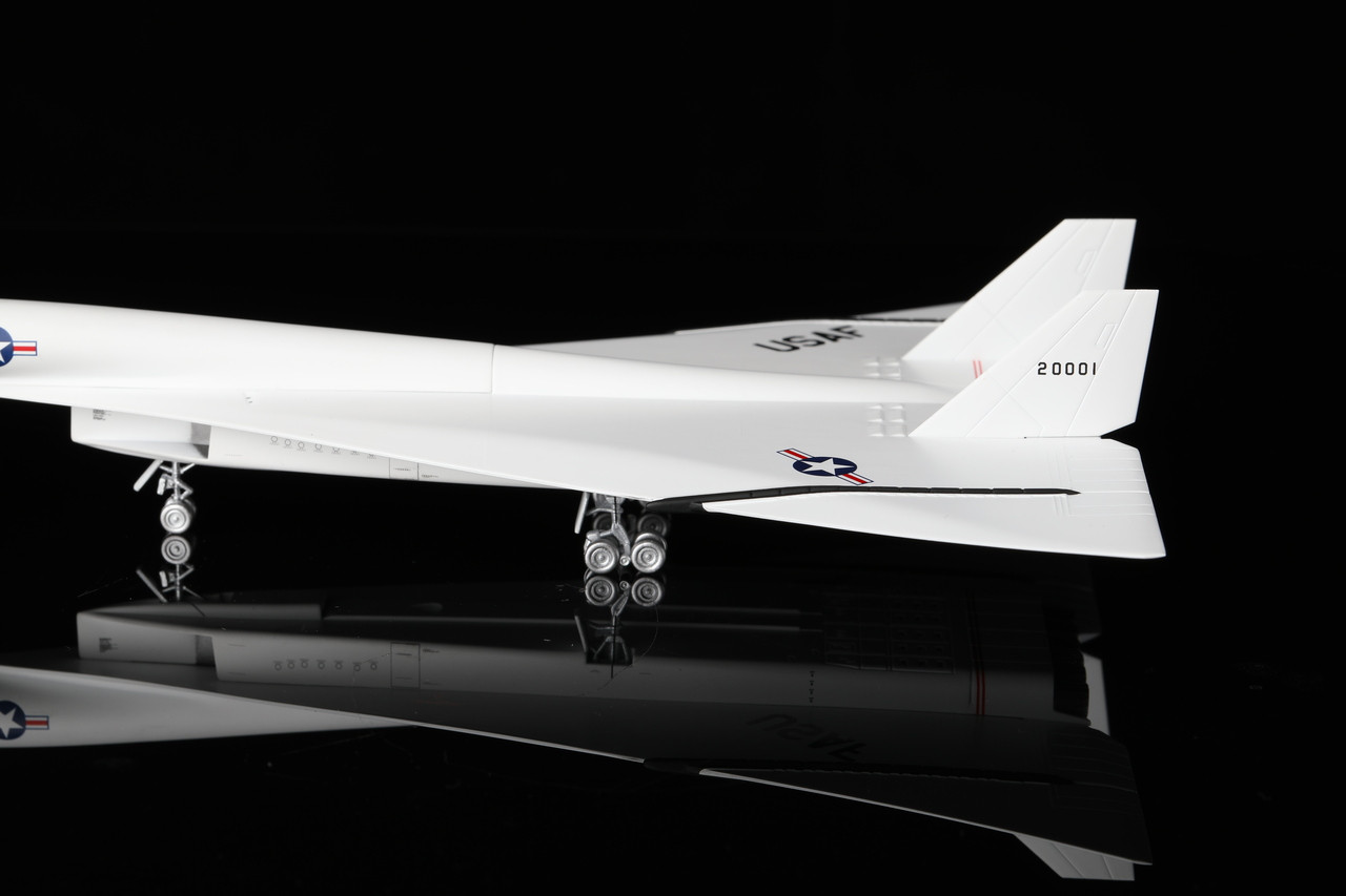 SQ Wings U.S.AIR FORCE XB-70 20001 L2081 Scale 1:200