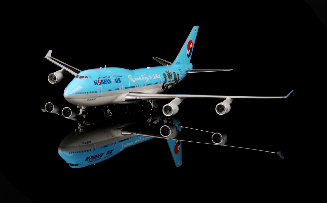 SQ Wings Korean Air Boeing 747-400 HL7488 British Museum L2069