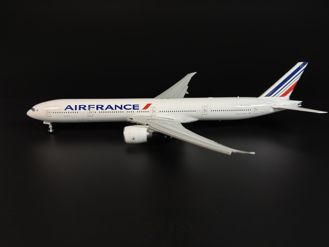Gemini200 Air France B777-300ER flaps down F-GZNH G2AFR1282F