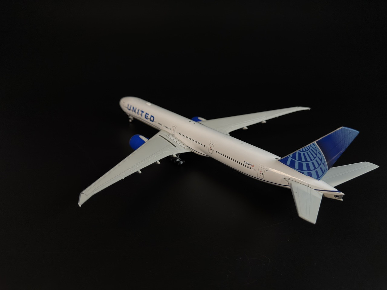 航空機・ヘリコプター Gemini 1/400 B777-200 United Airlines www.JetCollector.com: United Airlines B777-200 Battleship