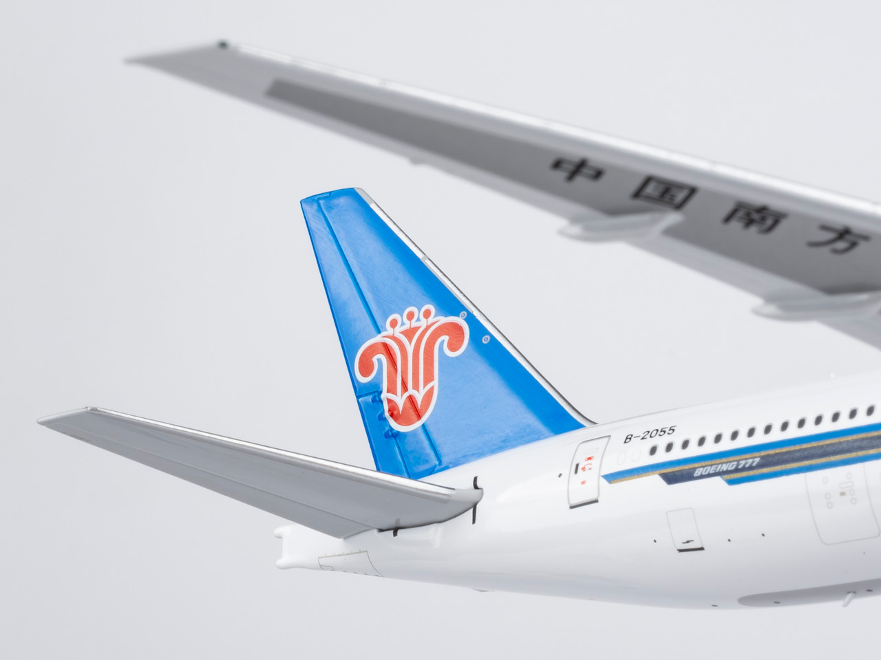 NG Model China Southern Airlines Boeing 777-200ER B-2055 24182