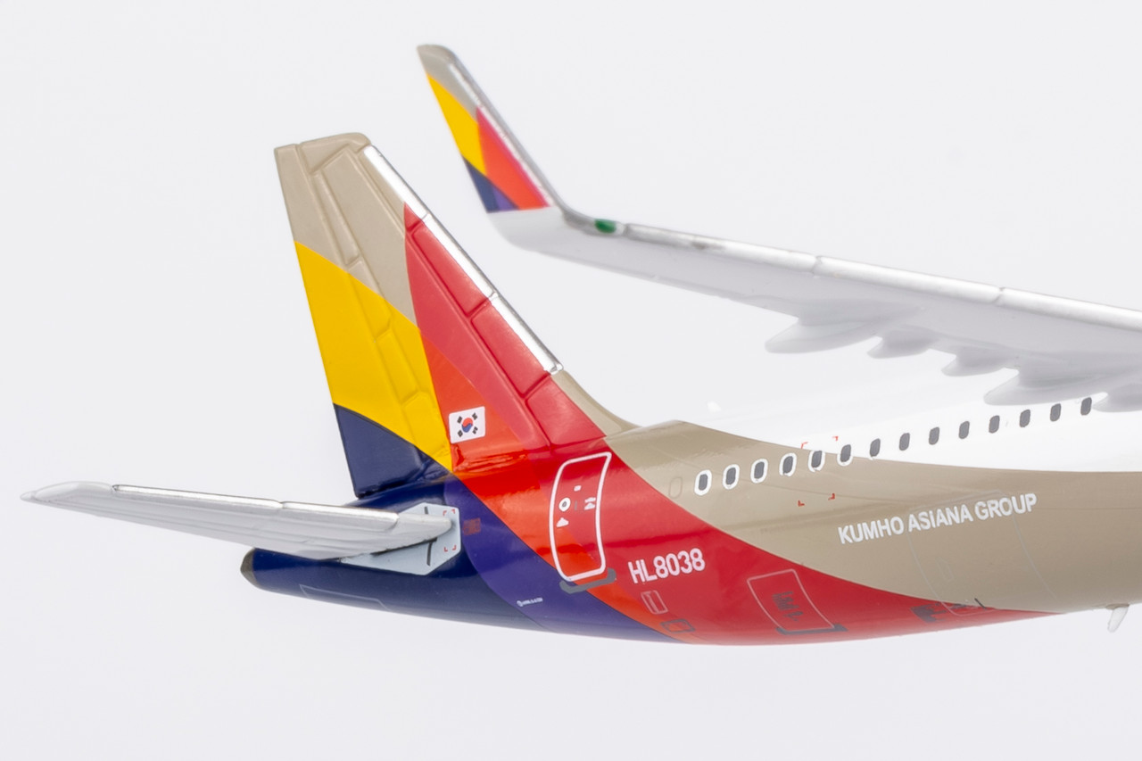 NG Model Asiana Airlines Airbus A321 HL8038 13126 Scale 1:400