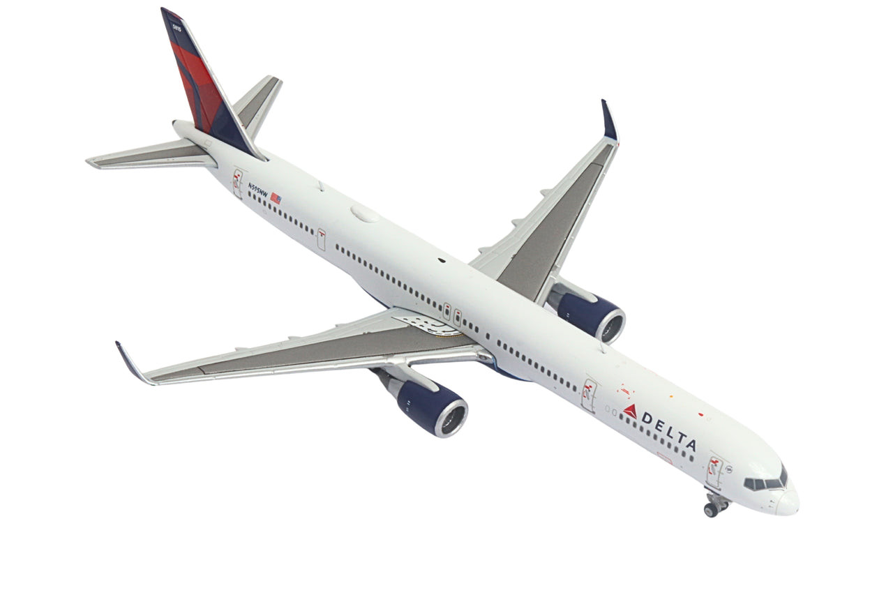Gemini Jets Delta Air Lines B757-300W N595NW GJDAL2362 Scale 1:400