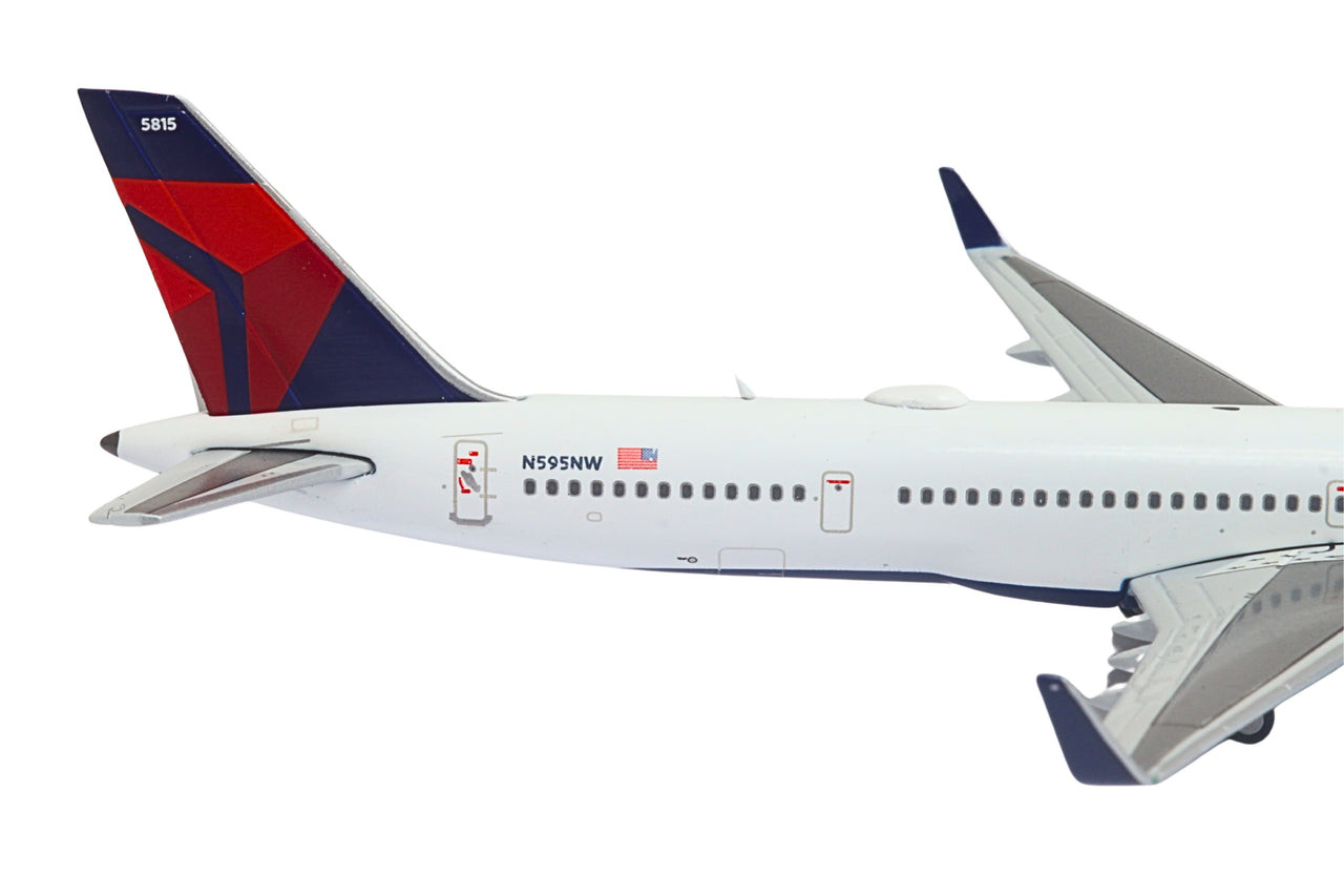 Gemini Jets Delta Air Lines B757-300W N595NW GJDAL2362 Scale 1:400