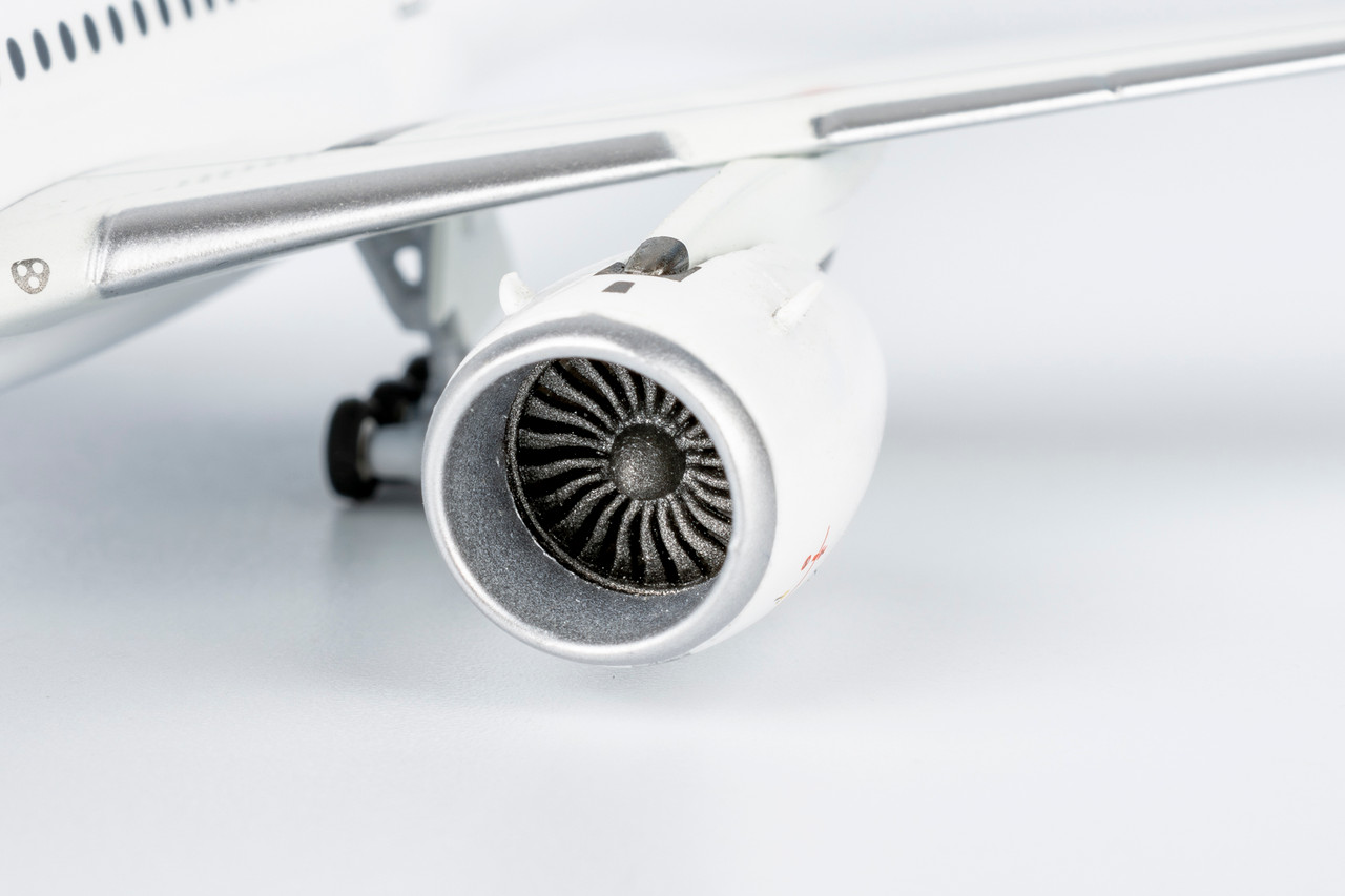 NG Models Japan Airlines (JAL) A350-1000 Reg: JA04WJ 57016 Scale 1:400