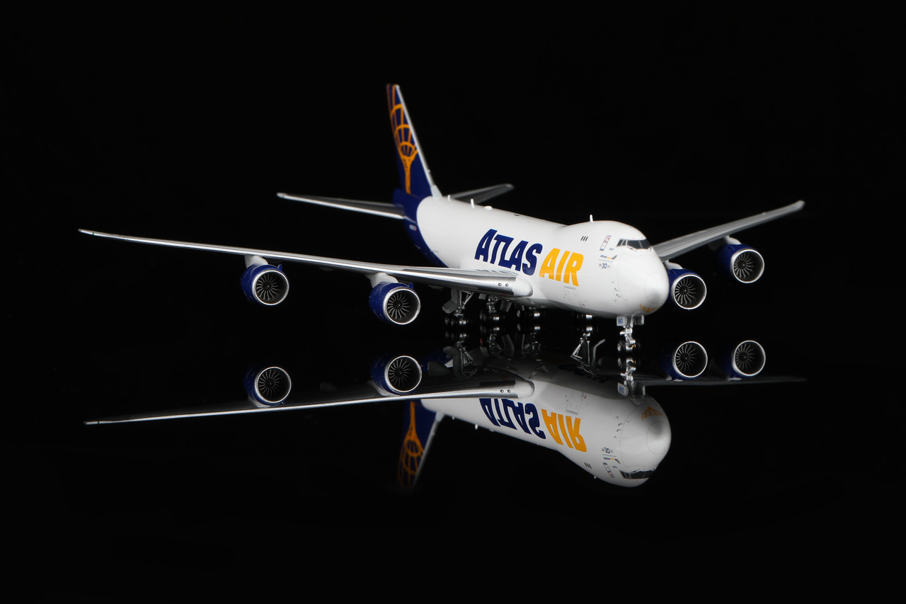 HX Models Atlas Air Boeing B747-8F N860GT Standard Version B632205