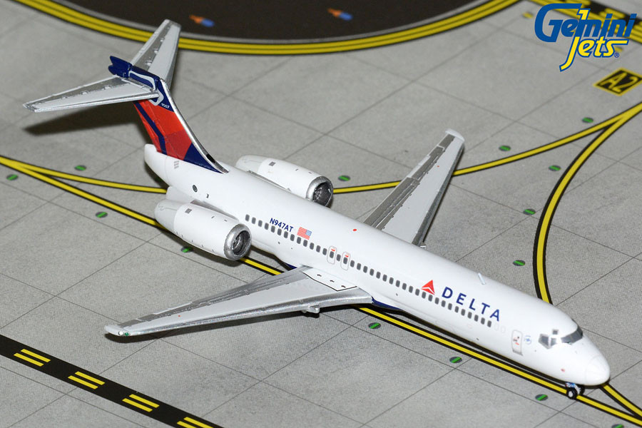 Gemini Jets Delta Air Lines B717-200 Reg: N947AT GJDAL2361 Scale 1:400