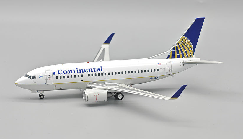 InFlight200 Continental Airlines Boeing 737-524 N16632 IF735CO0825
