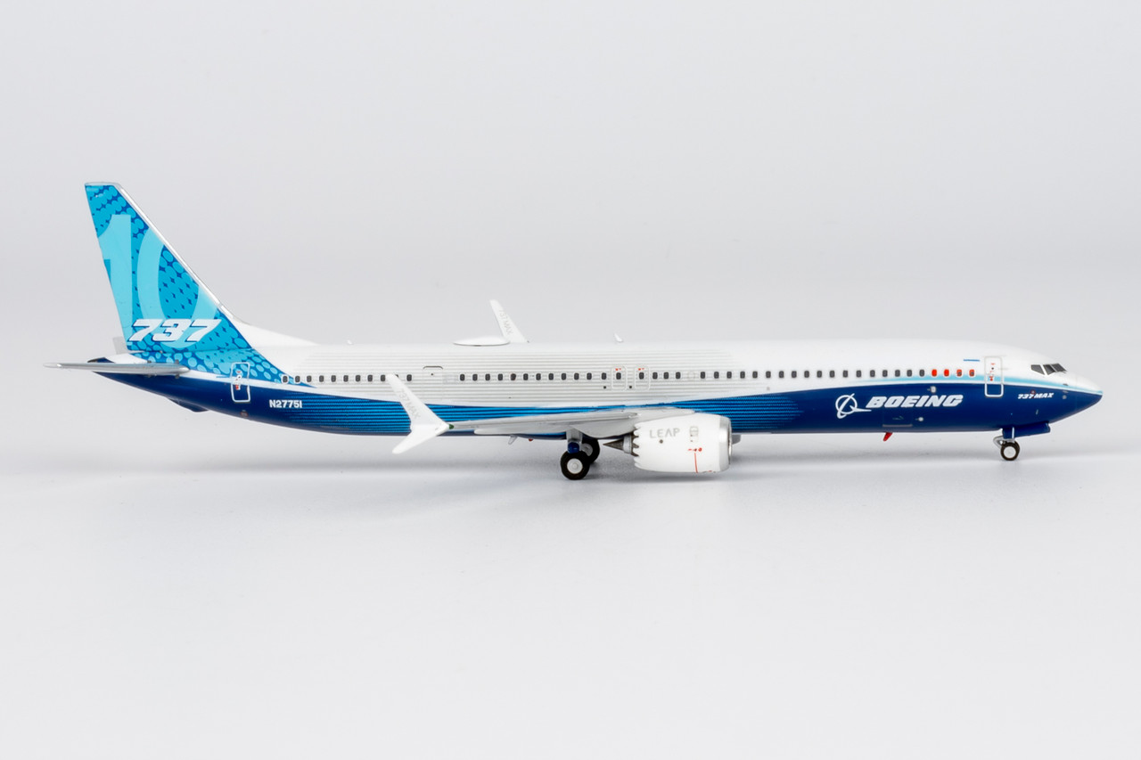 NG Models The Boeing Company 737 MAX 10 Reg: N27751 90004 Scale 1:400