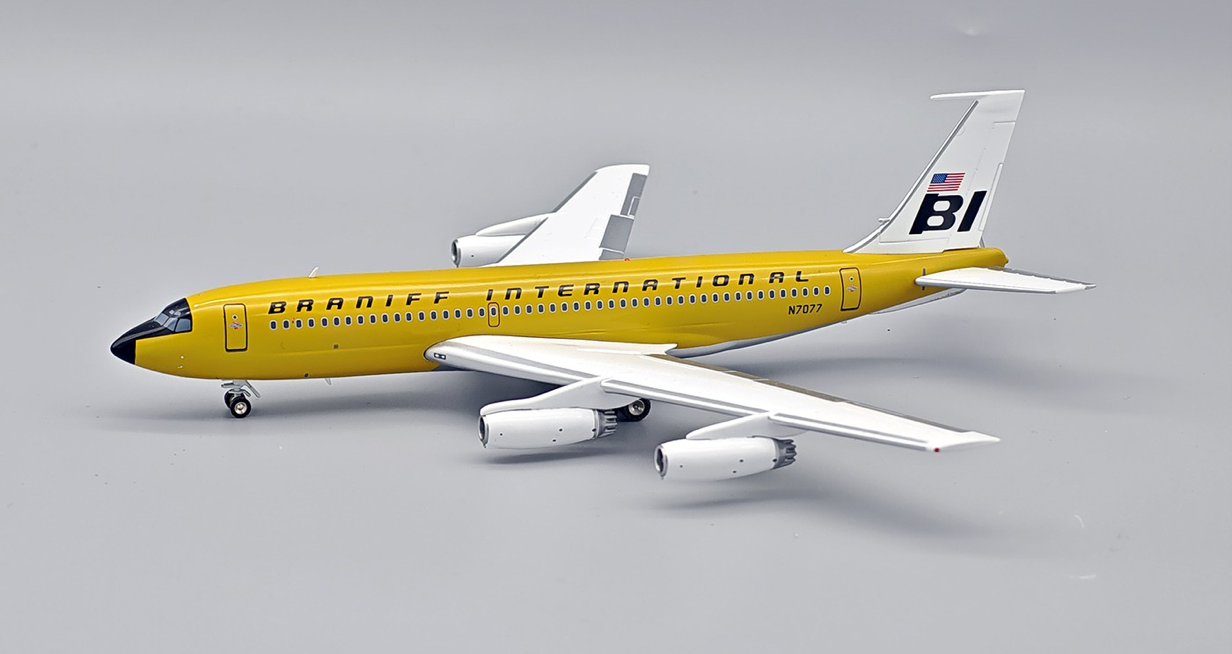 InFlight200 BRANIFF Boeing 720-027 Super Jet N7077 – Ochre with