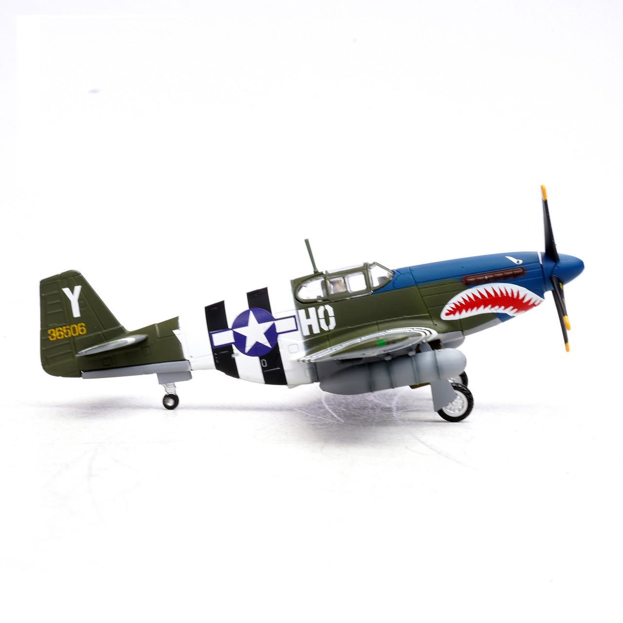 Legion P-51B Mustang - John Bennett, 487th Fighter Squadron, 352nd