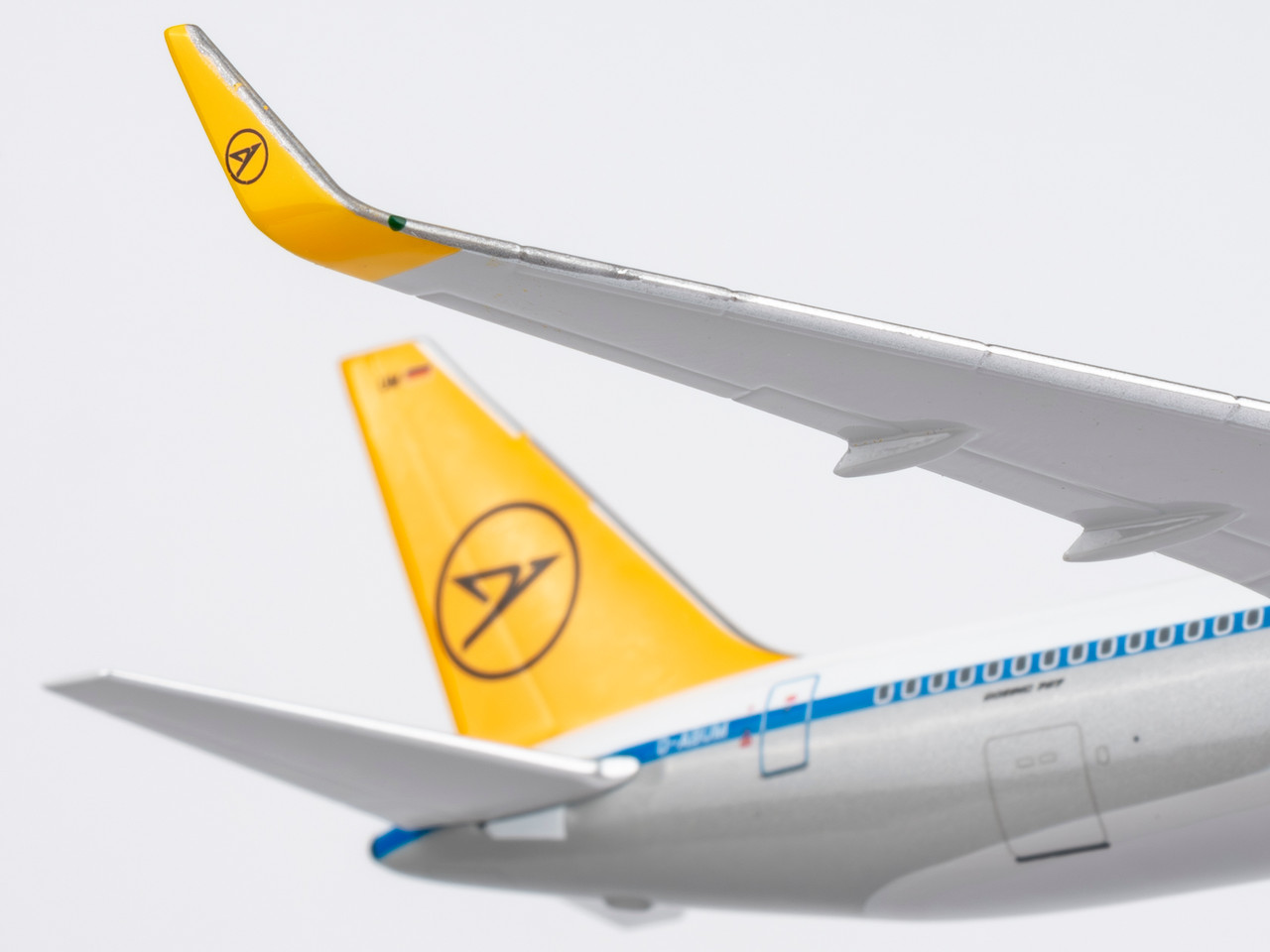 NG Models Condor 767-300ER/w Reg: D-ABUM Retro colors 17008 Scale 1:400