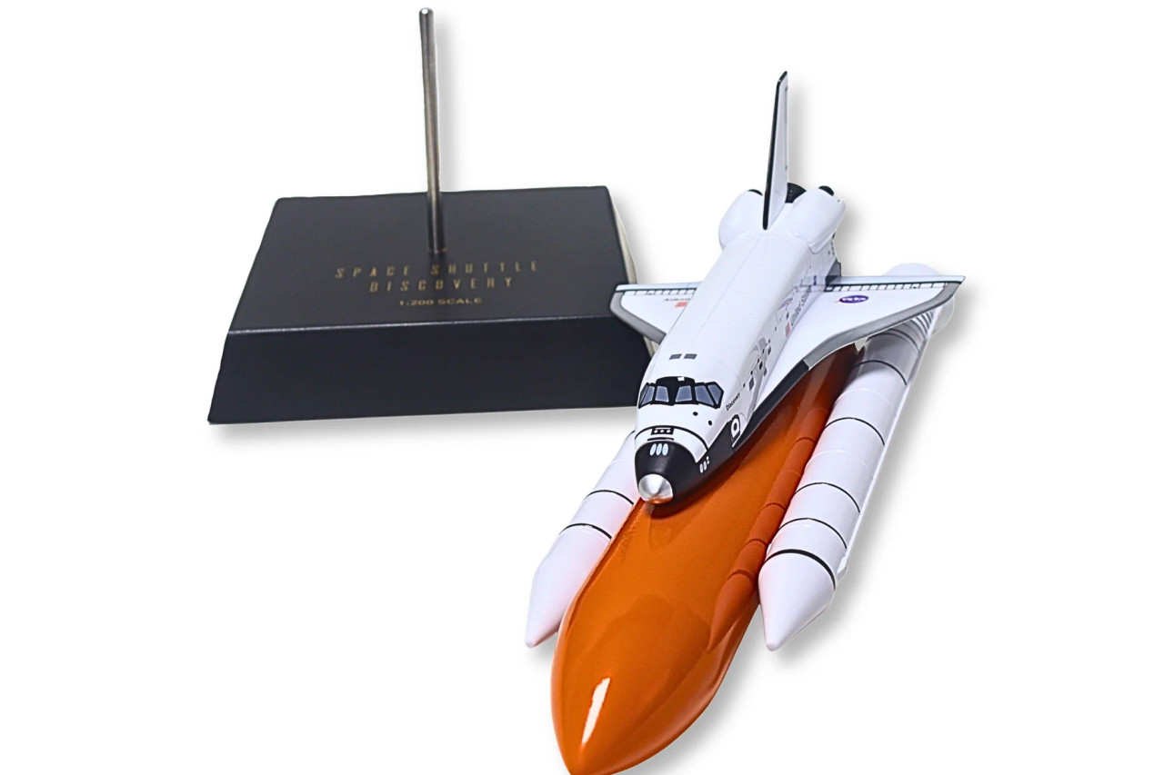 Space Shuttle Discovery Full Stack 1:200 Model – EXE0220 | Diecast