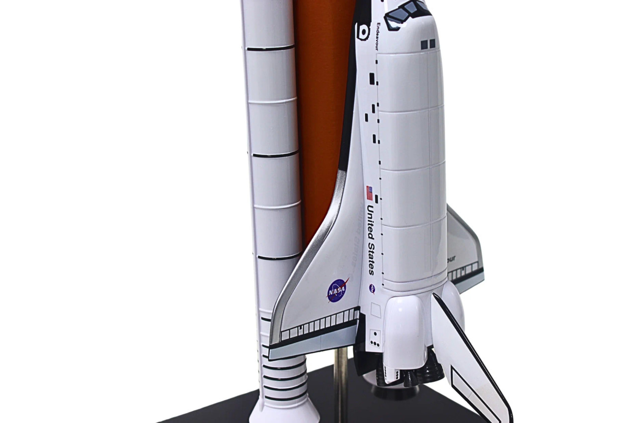 Space Shuttle Endeavour Full Stack 1:200 Model – EXE5120 | Diecast