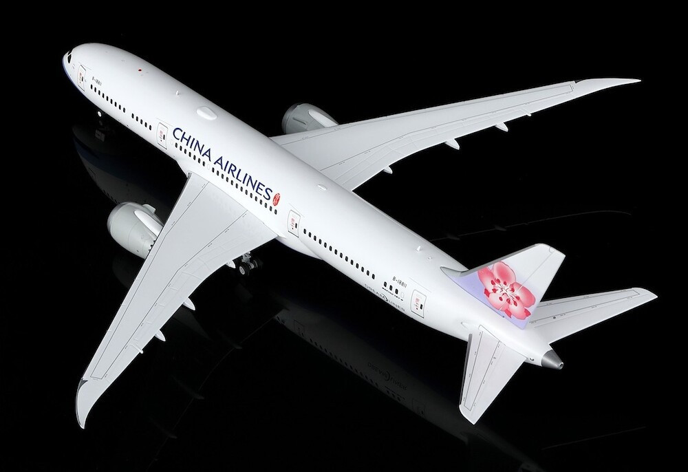 SQ Wings China Airlines B787-9 Reg: B-18811 L2292 Scale 1:200