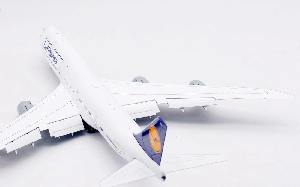 SQ Wings Lufthansa B747-8 Reg: D-ABYP 