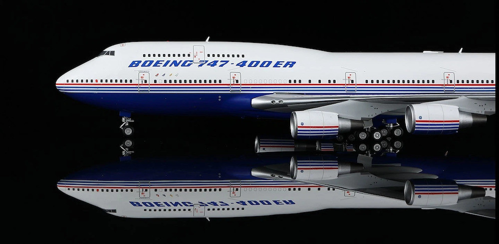 SQ Wings Boeing Company B747-400 Reg: N747ER L2101 Scale 1:200