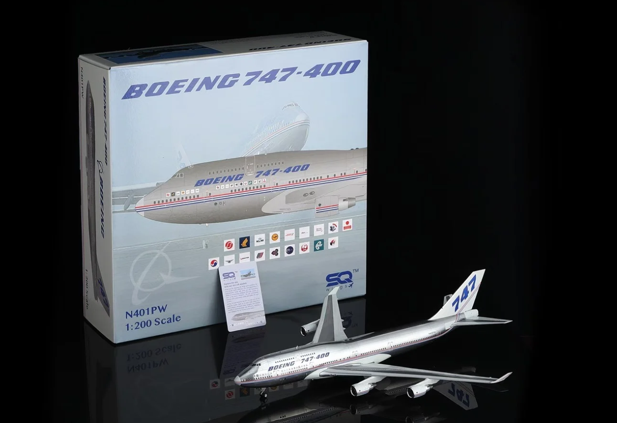 SQ Wings Boeing Company B747-400 Reg: N401PW House Livery with