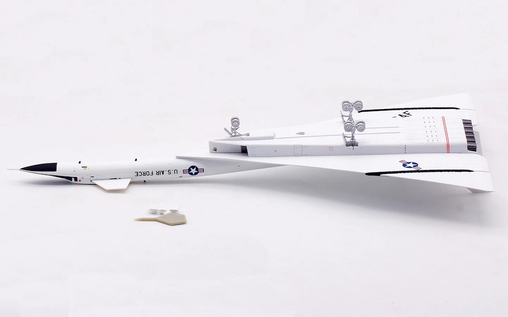 SQ Wings U.S.AIR FORCE XB-70 Reg: 20207 L2139 Scale 1:200