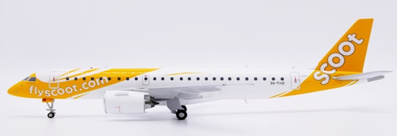 スクート E190-E2 9V-THA 1/200 JC Wings Scoot Embraer E190-E2 Reg: 9V-THB With Stand XX20493