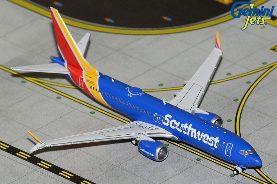 GeminiJets Southwest Boeing 737 MAX 8 N8788L GJSWA2372 1:400