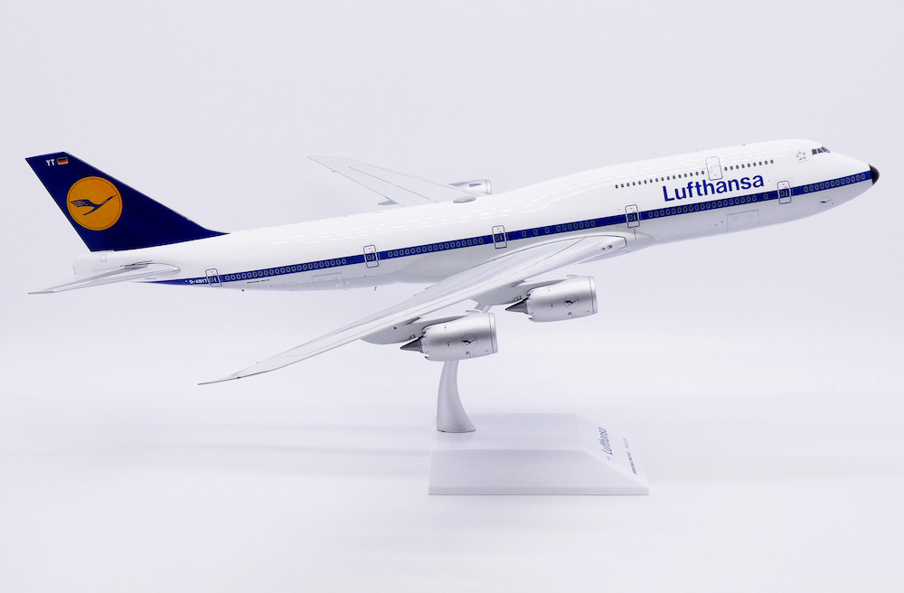 JC Wings Lufthansa Boeing 747-8 